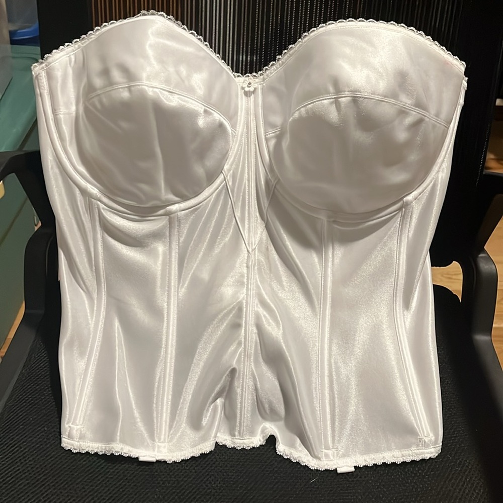 DOMINIQUE INTIMATE APPAREL CORSET LINGERIE SEXY WHITE SIZE 44D